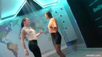 Sensual wet play with hot amateur babes Screencap 44 on sinx.preview.netperv.com