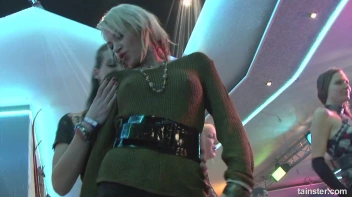 Winter WonderBang Part 3 - Cam 4 Screencap 89 on sinx.preview.netperv.com