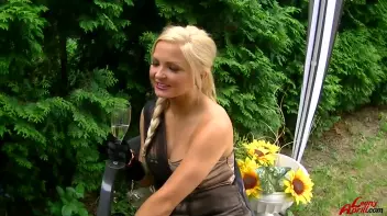 Creamed Up Lesbo Beauties Screencap 11 on sinx.preview.netperv.com