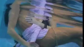 Wet and Wild Hotties!!! Screencap 84 on sinx.preview.netperv.com