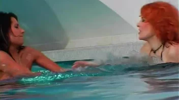 Wet and Wild Hotties!!! Screencap 10 on sinx.preview.netperv.com