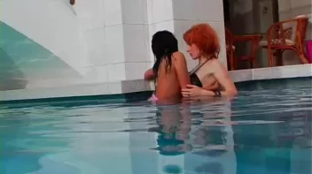 Wet and Wild Hotties!!! Screencap 48 on sinx.preview.netperv.com