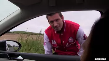 Having bi fun outdoors Screencap 5 on sinx.preview.netperv.com