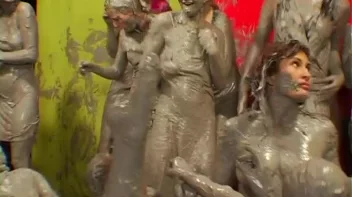 Packed Like Sardines In The Mud Screencap 87 on sinx.preview.netperv.com