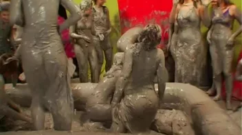 Packed Like Sardines In The Mud Screencap 47 on sinx.preview.netperv.com