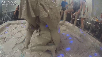 Messy Wrestling: Blonde Bombshells Rock The Ring And Get Their Mud On! Screencap 10 on sinx.preview.netperv.com