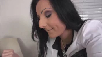 Anale Inspektion von der TV Schlampe Screencap 34 on sinx.preview.netperv.com