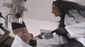 Anale Inspektion von der TV Schlampe Screencap 70 on sinx.preview.netperv.com