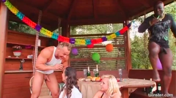 Summertime is ALL About HEAT! Screencap 69 on sinx.preview.netperv.com