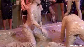 All Out Brawl Screencap 20 on sinx.preview.netperv.com