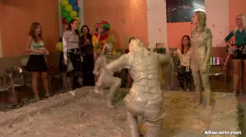 All Out Brawl Screencap 43 on sinx.preview.netperv.com