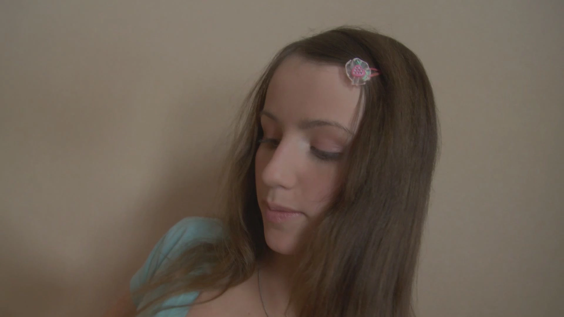 Bedroom Sex For Young Brunette on sinx.preview.netperv.com