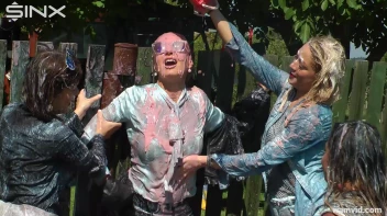 Wet paint play-fighting with four sexy ladies Screencap 26 on sinx.preview.netperv.com