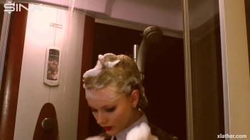 Coy Cuties Sexy Sudsy Shower Screencap 20 on sinx.preview.netperv.com