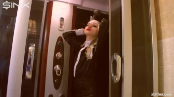 Coy Cuties Sexy Sudsy Shower Screencap 26 on sinx.preview.netperv.com