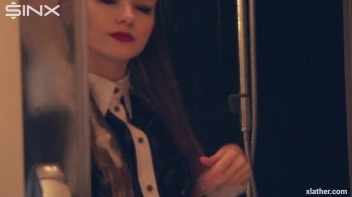 Coy Cuties Sexy Sudsy Shower Screencap 33 on sinx.preview.netperv.com