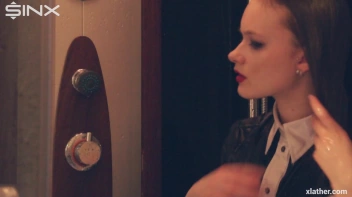 Coy Cuties Sexy Sudsy Shower Screencap 41 on sinx.preview.netperv.com