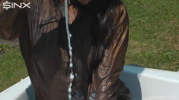 Ebony Hottie Bathes in Creamy Milk Screencap 16 on sinx.preview.netperv.com