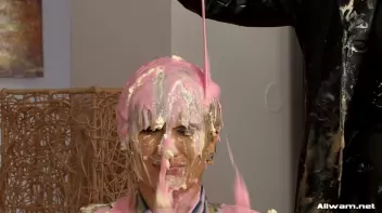 Burglar Gets a Messy Surprise Screencap 57 on sinx.preview.netperv.com