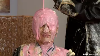 Burglar Gets a Messy Surprise Screencap 58 on sinx.preview.netperv.com