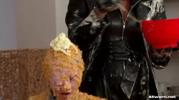 Burglar Gets a Messy Surprise Screencap 70 on sinx.preview.netperv.com