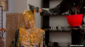 Burglar Gets a Messy Surprise Screencap 75 on sinx.preview.netperv.com