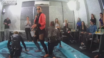 Messy Wrestling: A Double Blast Of Oil From Head To Pantyhose! Screencap 10 on sinx.preview.netperv.com