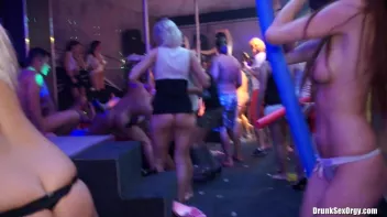 International Summer Lovin' Part 5 - Lesbo Cam Screencap 14 on sinx.preview.netperv.com