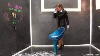 Naughty teacher Silvia loves Cum ice cream Screencap 1 on sinx.preview.netperv.com