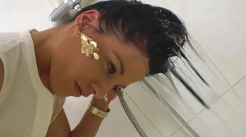 Raven Haired Babe Shampoos And Lathers Up Screencap 13 on sinx.preview.netperv.com