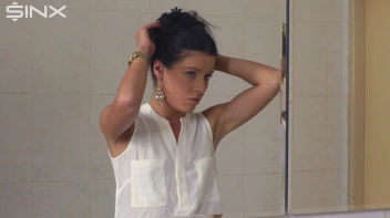 Raven Haired Babe Shampoos And Lathers Up Screencap 3 on sinx.preview.netperv.com