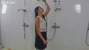 Raven Haired Babe Shampoos And Lathers Up Screencap 32 on sinx.preview.netperv.com