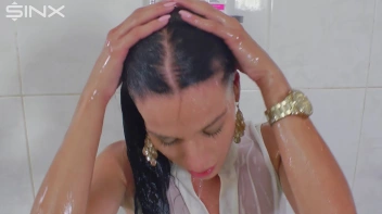 Raven Haired Babe Shampoos And Lathers Up Screencap 66 on sinx.preview.netperv.com
