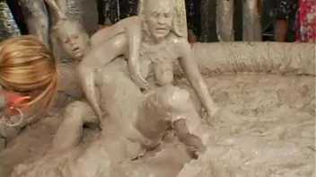 Going For Gold In The Mud Screencap 56 on sinx.preview.netperv.com