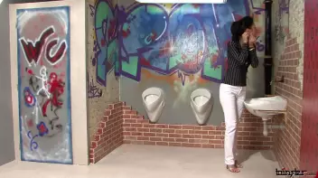 Enza Back In Cum Splashing Action! Screencap 1 on sinx.preview.netperv.com