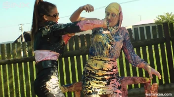 Messy Catfight Turns Topless Screencap 10 on sinx.preview.netperv.com