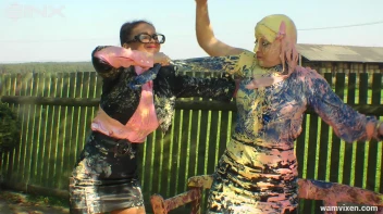 Messy Catfight Turns Topless Screencap 11 on sinx.preview.netperv.com