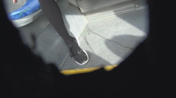 Heimlich im Bus gepisst Screencap 27 on sinx.preview.netperv.com