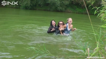 Cute Bitches Brawl In The Water - Cam 2 Screencap 32 on sinx.preview.netperv.com