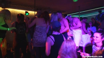 Party Hardcore Gone Crazy Vol. 38 Part 9 - Cam 2 Screencap 14 on sinx.preview.netperv.com