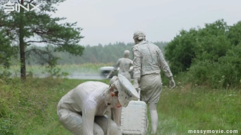 Rich Bimbos Gets Messy With Driver Screencap 86 on sinx.preview.netperv.com