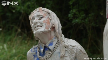 Rich Bimbos Gets Messy With Driver Screencap 65 on sinx.preview.netperv.com