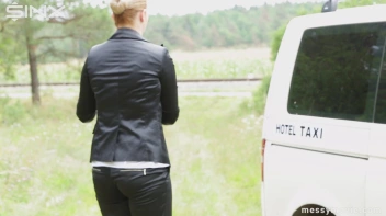 Rich Bimbos Gets Messy With Driver Screencap 7 on sinx.preview.netperv.com