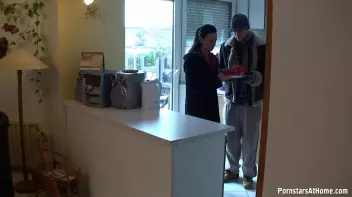 Warm Up With Some Deep Anal Screencap 11 on sinx.preview.netperv.com