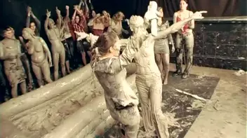 Going For Gold In The Mud Screencap 104 on sinx.preview.netperv.com