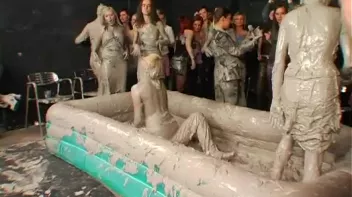 Going For Gold In The Mud Screencap 11 on sinx.preview.netperv.com