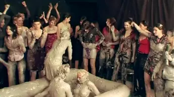 Going For Gold In The Mud Screencap 15 on sinx.preview.netperv.com