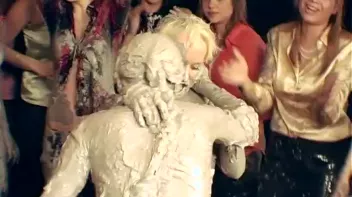 Going For Gold In The Mud Screencap 35 on sinx.preview.netperv.com