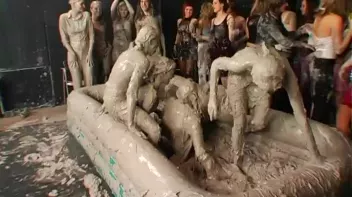 Going For Gold In The Mud Screencap 39 on sinx.preview.netperv.com