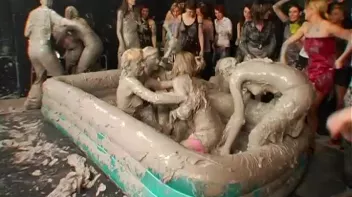 Going For Gold In The Mud Screencap 40 on sinx.preview.netperv.com